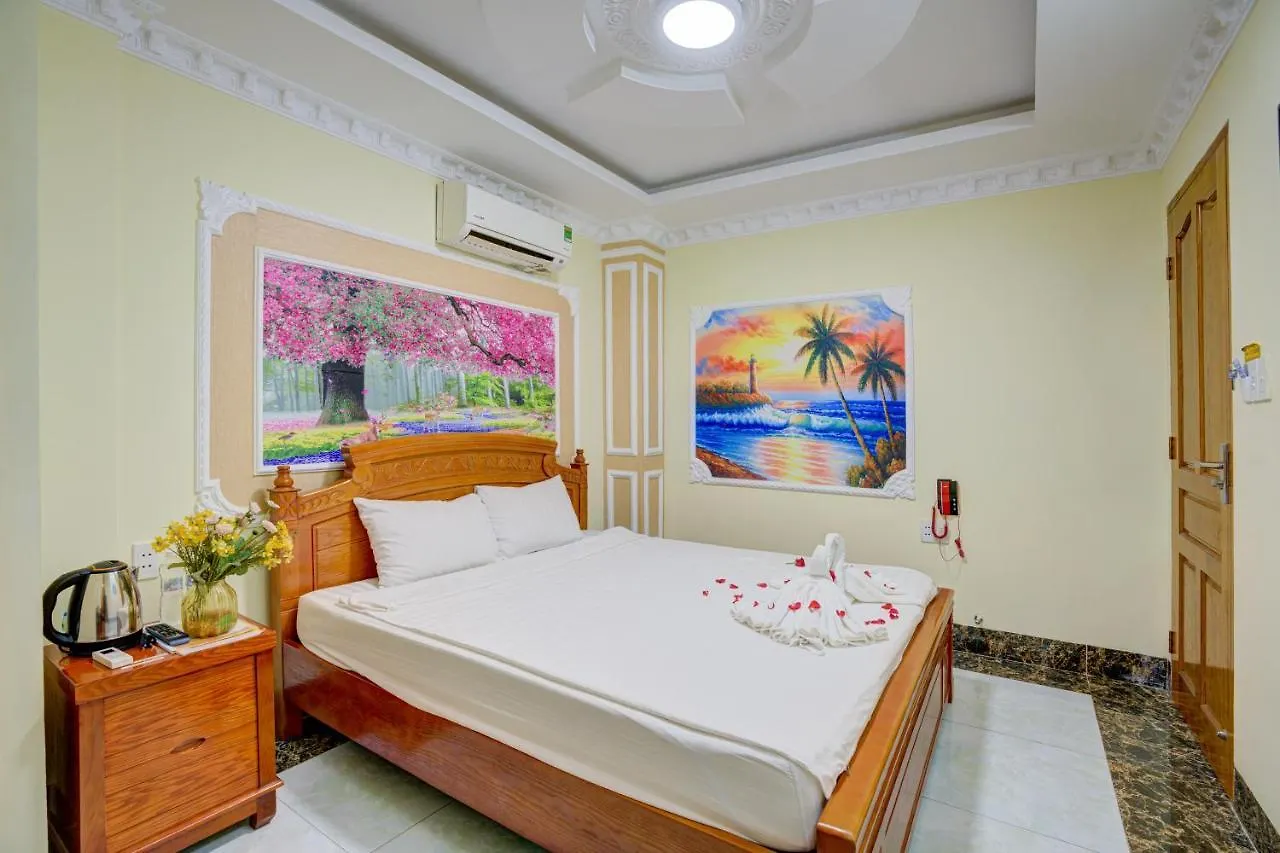 Quang Anh Hotel By The Moment Вунгтау