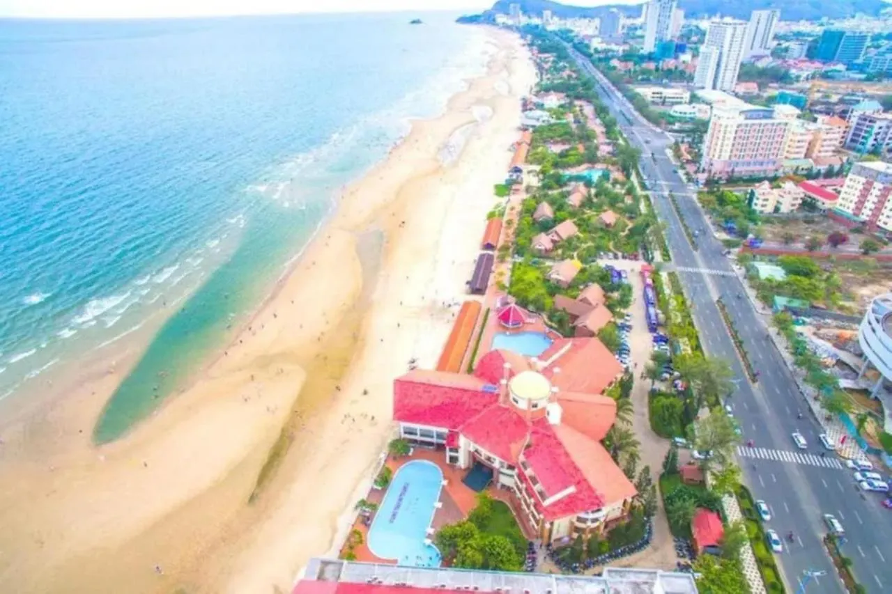Quang Anh Hotel By The Moment Вунгтау