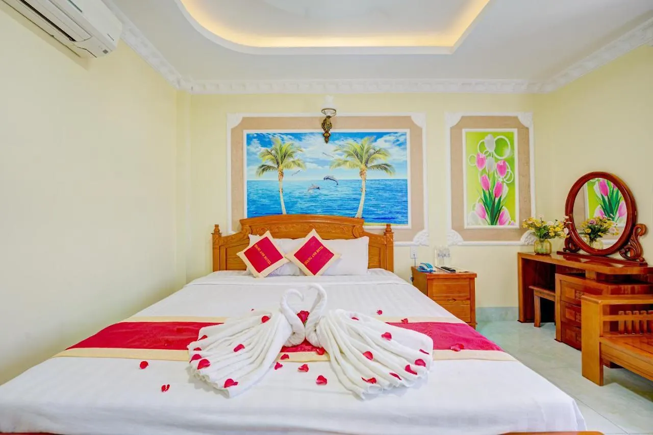 Quang Anh Hotel By The Moment Вунгтау