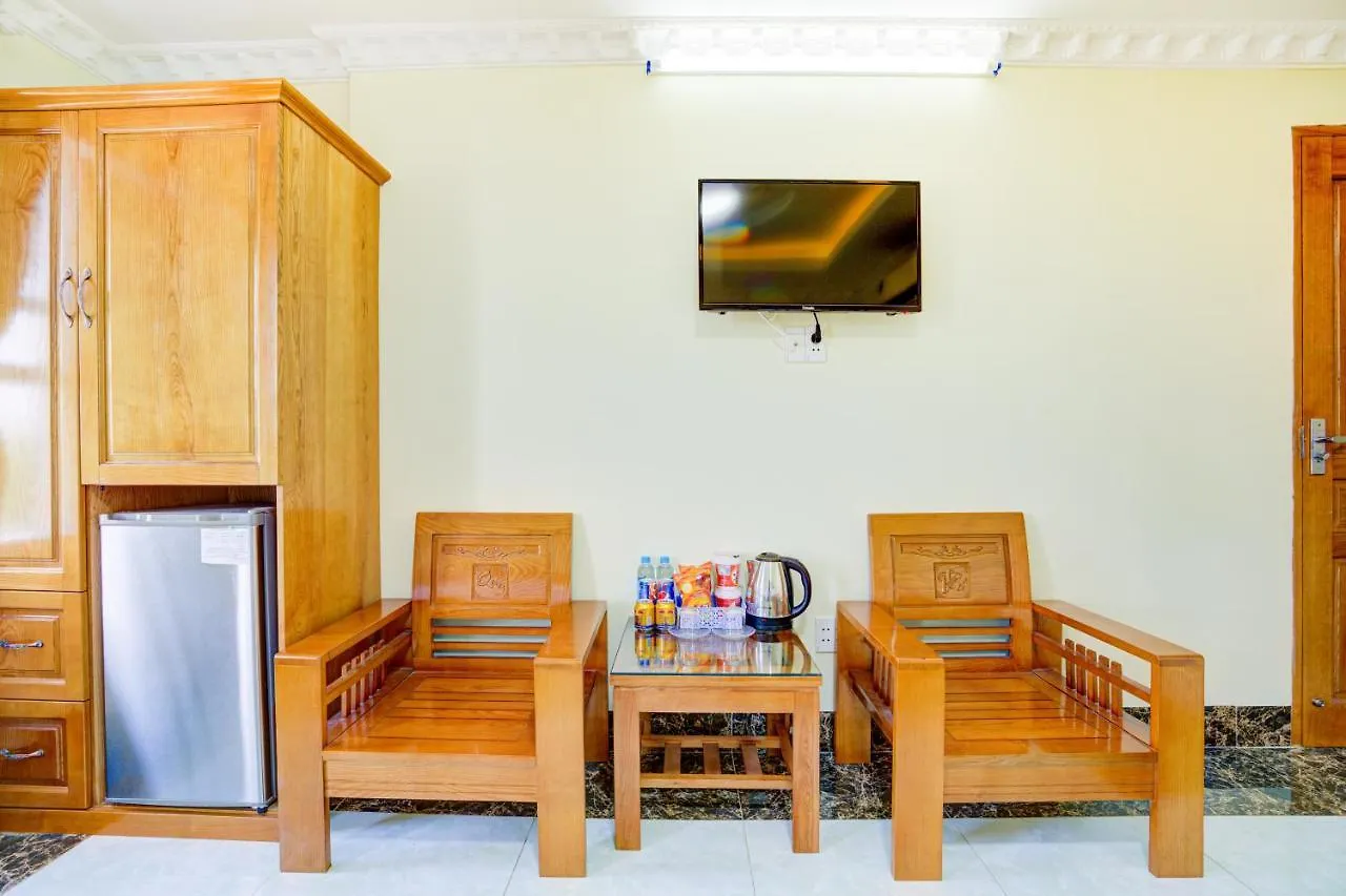 Quang Anh Hotel By The Moment Вунгтау