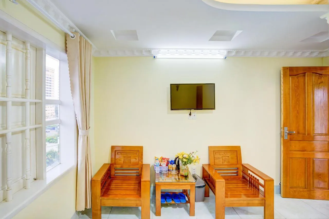 Quang Anh Hotel By The Moment Вунгтау
